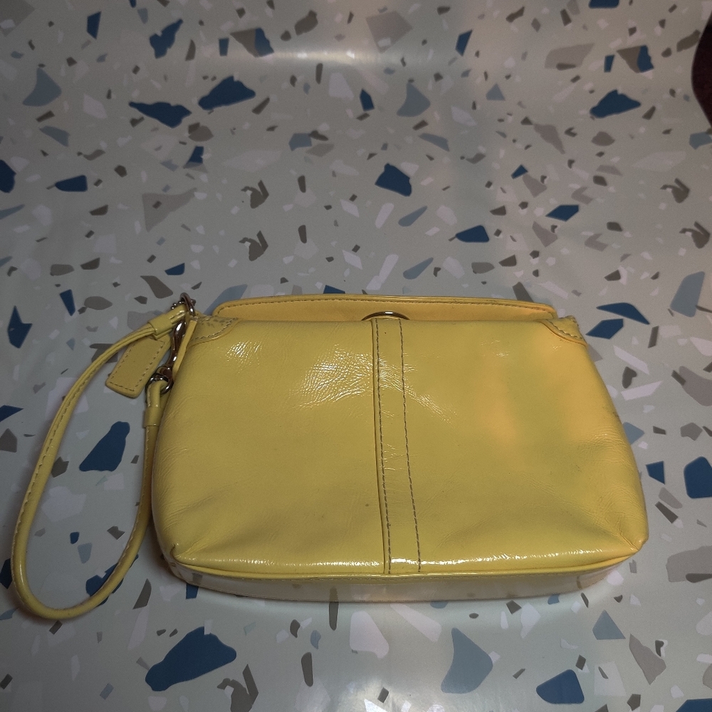 Vintage style yellow coach purse wallet